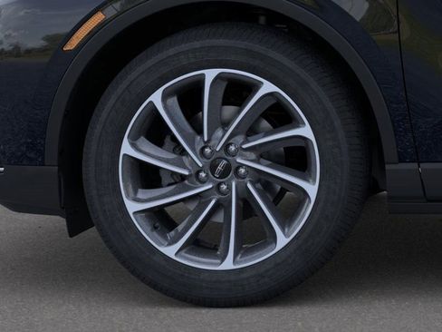 New 2025 Lincoln Corsair AWD w/ Equipment Group 101A image 19