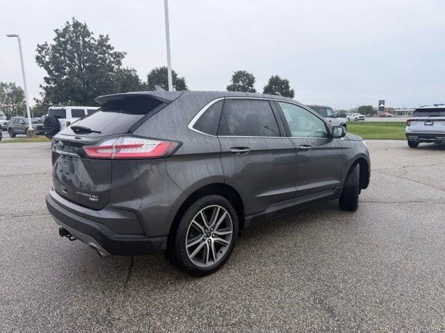 Used 2020 Ford Edge Titanium w/ Class II Trailer Tow Package AWD/4WD image 15