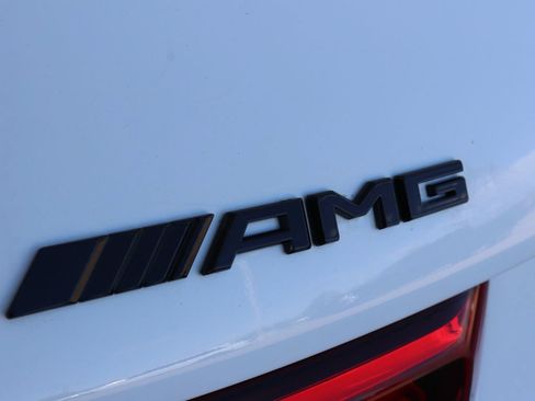 Used 2021 Mercedes-Benz GLB 35 AMG 4MATIC image 36