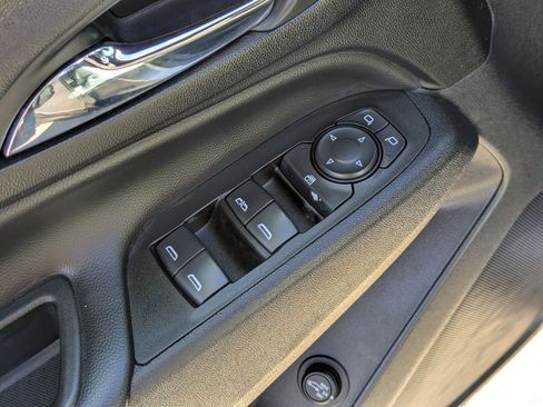 Certified 2022 Chevrolet Equinox LT image 11