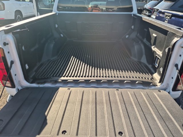 Used 2024 Chevrolet Colorado LT RWD image 34