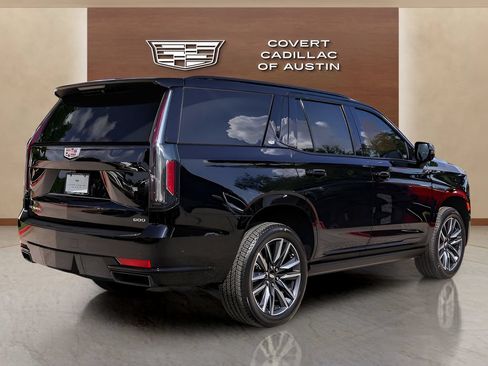 Certified 2023 Cadillac Escalade Sport Platinum RWD image 4