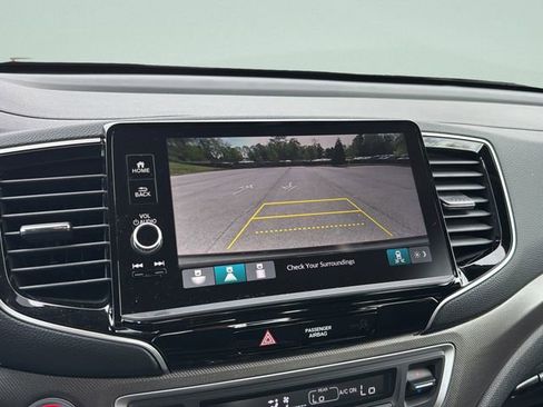 Certified 2025 Honda Ridgeline Sport image 29