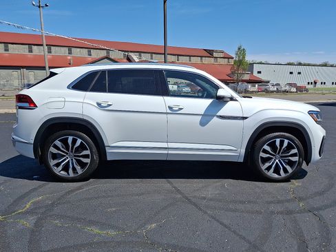 Used 2023 Volkswagen Atlas Cross Sport SEL Premium R-Line AWD/4WD image 18