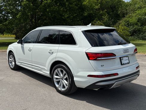 Used 2025 Audi Q7 3.0T Premium w/ Convenience Package AWD/4WD image 4