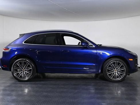 Certified 2023 Porsche Macan AWD/4WD image 8