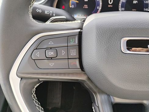 New 2025 Jeep Grand Cherokee Laredo w/ Trailer Tow Package image 35