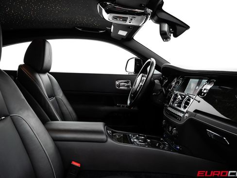 Used 2016 Rolls-Royce Wraith RWD image 29