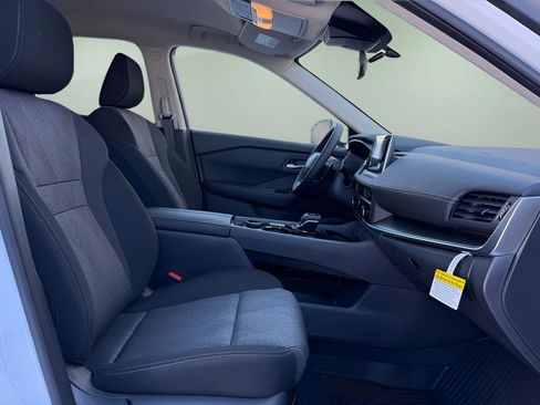 New 2026 Nissan Rogue SV image 27