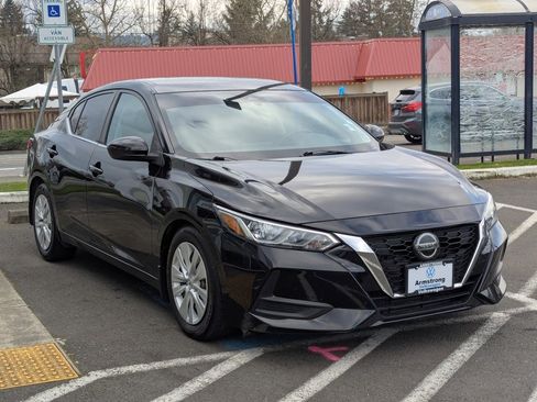 Used 2020 Nissan Sentra S image 7