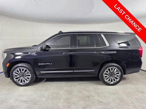 Used 2024 GMC Yukon Denali Ultimate AWD/4WD image 7
