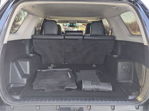 Used 2016 Toyota 4Runner Limited image 27