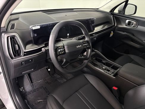 New 2026 Kia Sorento S w/ S Panoramic Sunroof Package FWD image 17