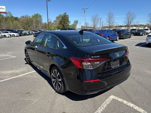 Certified 2023 Honda Civic EX image 6