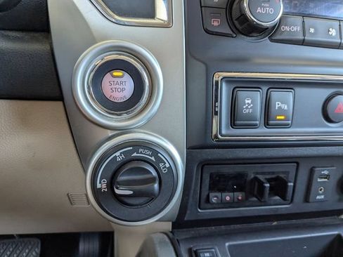 Used 2016 Nissan Titan SL AWD/4WD image 13