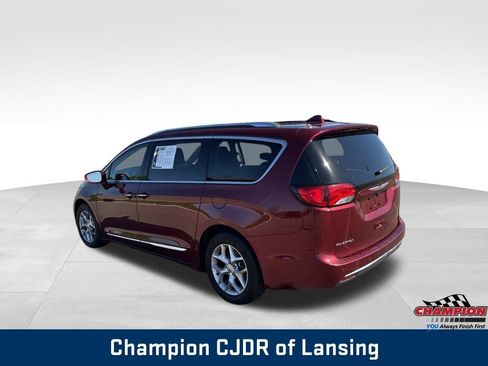 Used 2018 Chrysler Pacifica Touring-L Plus w/ Tire & Wheel Group image 7