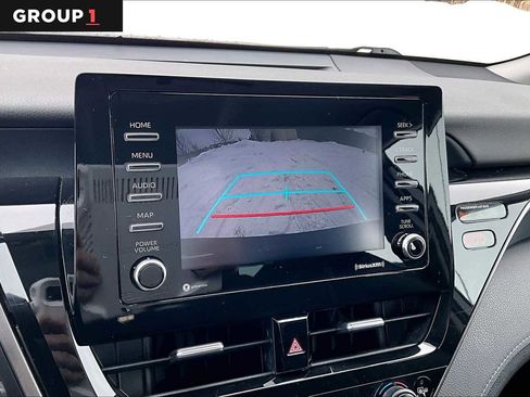 Used 2022 Toyota Camry SE image 29