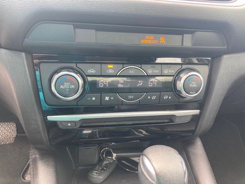 Used 2017 MAZDA MAZDA6 Touring image 15