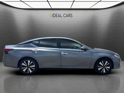 Used 2022 Nissan Altima 2.5 SV FWD image 4