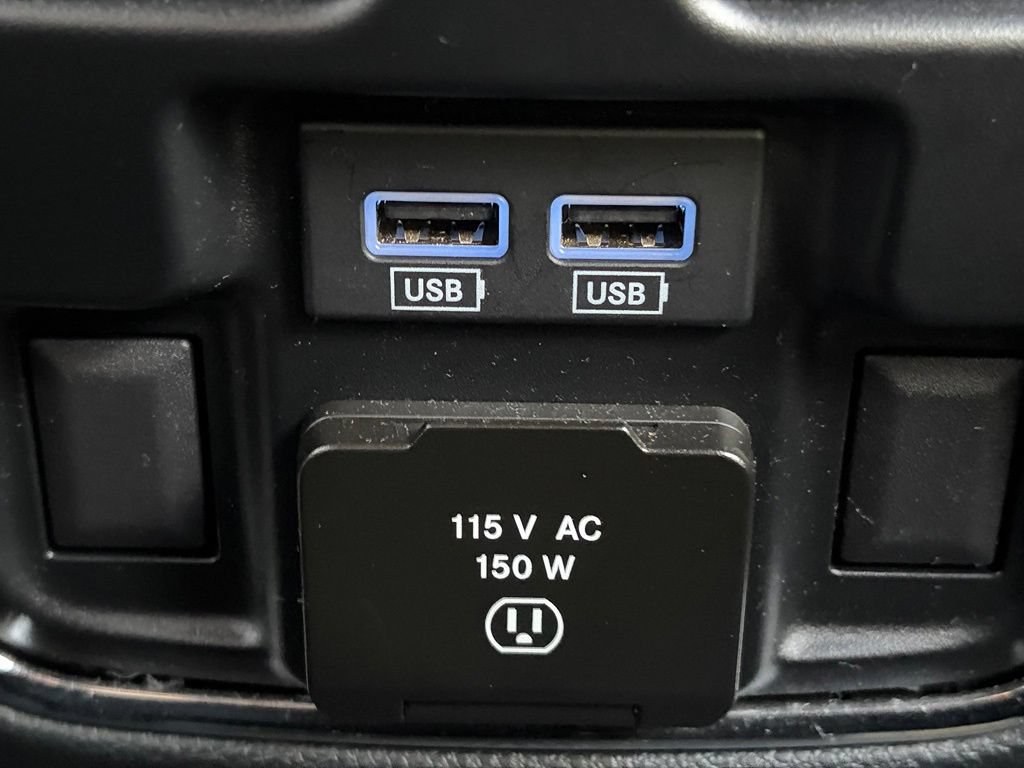 Used 2020 Jeep Grand Cherokee Limited AWD/4WD image 16