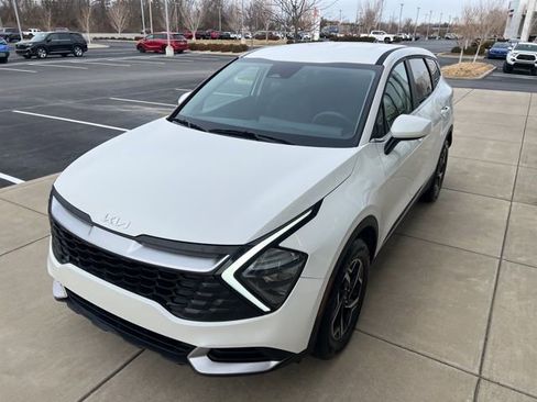 Used 2024 Kia Sportage LX image 10