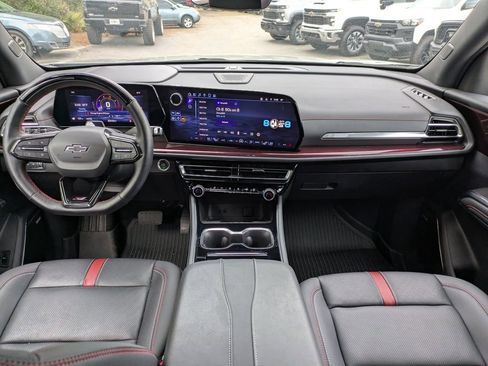 Used 2024 Chevrolet Traverse RS w/ LPO, Floor Liner Package image 16