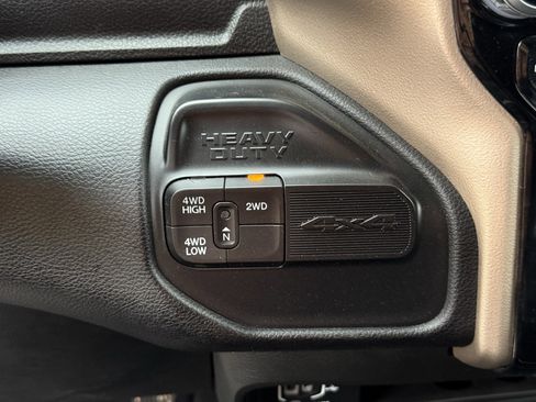 Used 2024 RAM 2500 Laramie w/ Safety Group AWD/4WD image 23