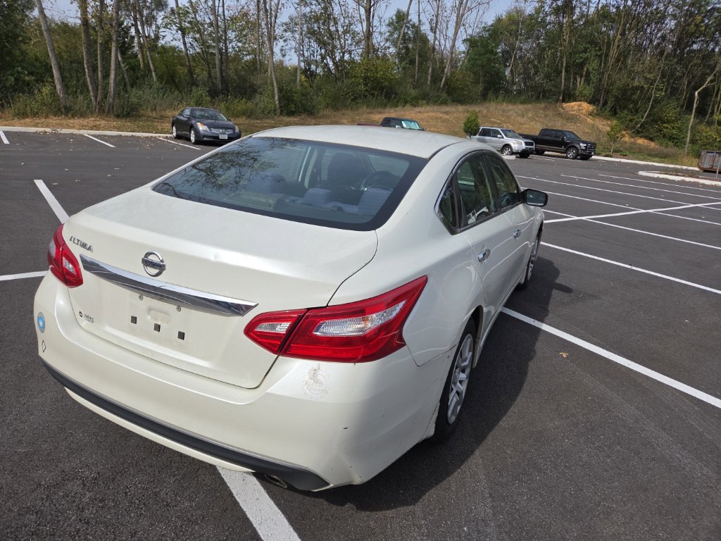Used 2017 Nissan Altima 2.5 S w/ Power Driver Seat Package FWD image 7