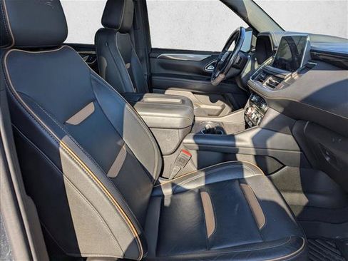 Used 2021 GMC Yukon XL AT4 w/ Technology Package AWD/4WD image 28