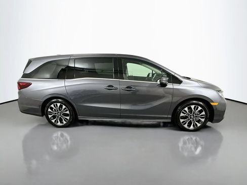 Certified 2026 Honda Odyssey Elite image 4