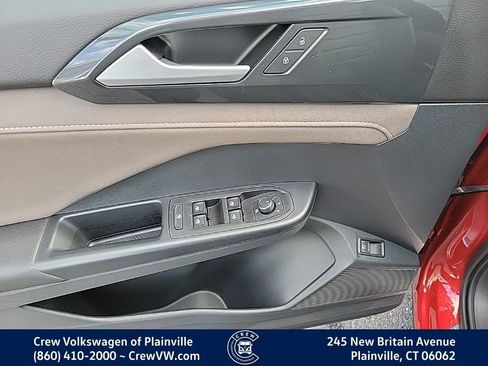 Certified 2023 Volkswagen Taos SEL image 38