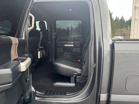 Used 2019 Ford F250 Lariat w/ Lariat Value Package image 29