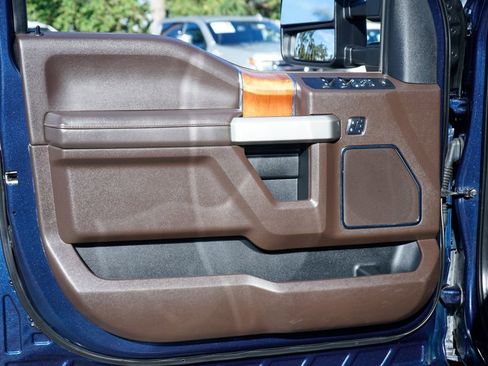 Used 2018 Ford F250 King Ranch w/ King Ranch Ultimate Package image 17