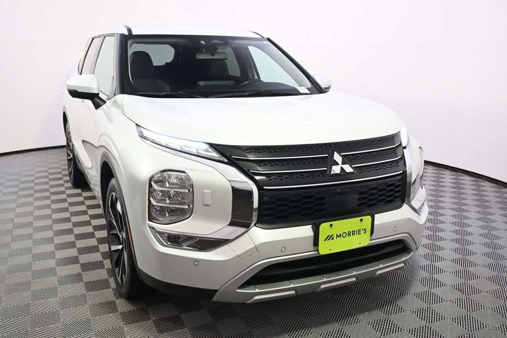 Used 2024 Mitsubishi Outlander SE AWD/4WD image 9