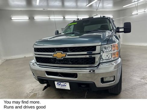 Used 2013 Chevrolet Silverado 2500 LT w/ Interior Plus Package AWD/4WD image 5