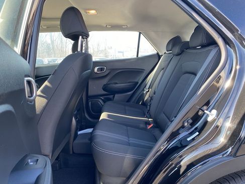 New 2025 Hyundai Venue SEL image 12