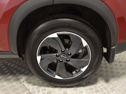 Used 2025 Nissan Rogue SV image 45