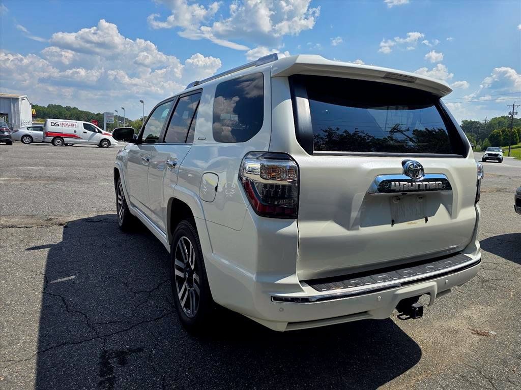 Used 2022 Toyota 4Runner Limited AWD/4WD image 14