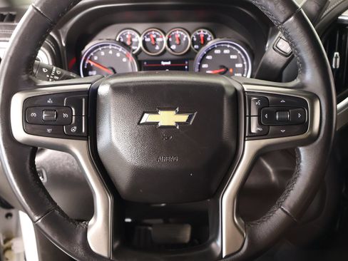 Used 2021 Chevrolet Silverado 1500 LT w/ Bed Protection Package AWD/4WD image 3