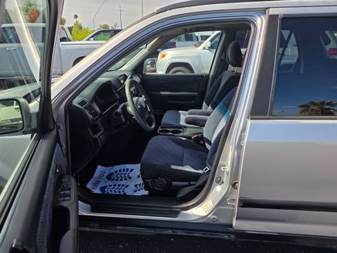 Used 2005 Honda CR-V EX image 14