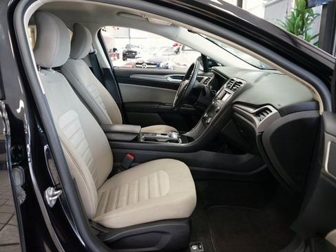 Used 2019 Ford Fusion S image 34