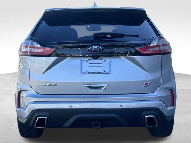 Used 2019 Ford Edge ST w/ Convenience Package AWD/4WD image 4