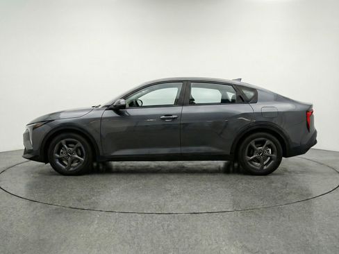 Used 2025 Kia K4 LXS image 5