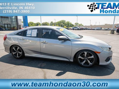 Used 2017 Honda Civic Touring image 1