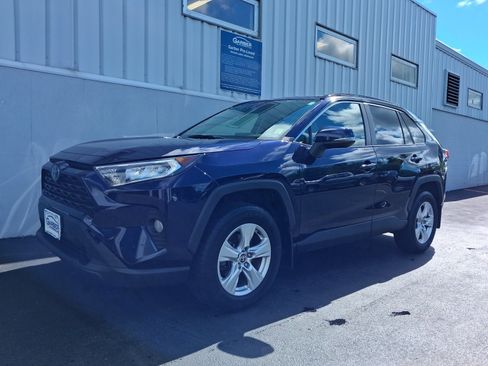 Used 2020 Toyota RAV4 XLE w/ Convenience Package AWD/4WD image 1