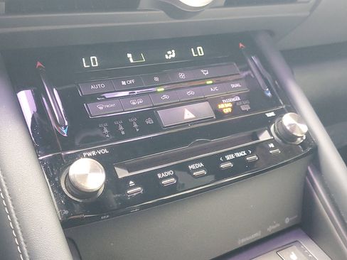 Certified 2022 Lexus IS 350 F Sport w/ Navigation Package image 28