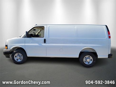 New 2025 Chevrolet Express 2500 Work Van image 2