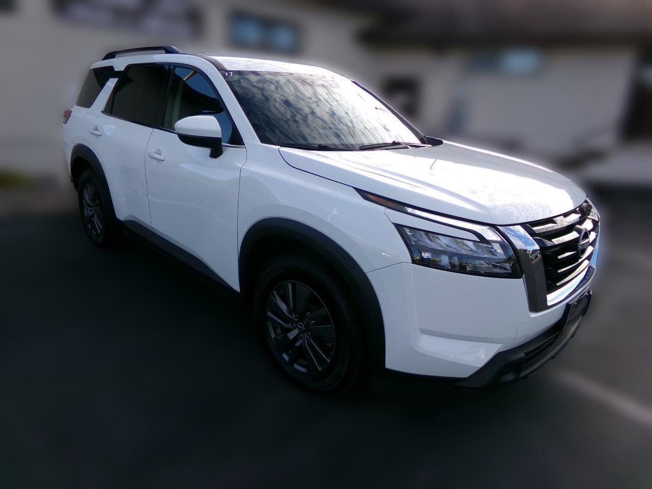Used 2024 Nissan Pathfinder SV AWD/4WD image 1