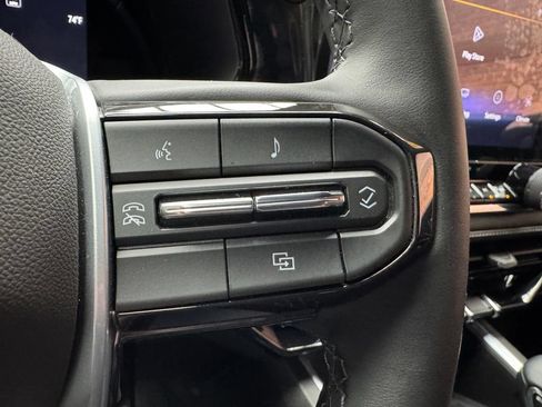 Used 2023 Chevrolet Colorado LT w/ LT Convenience Package AWD/4WD image 14