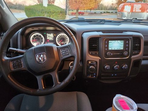 Used 2018 RAM 1500 Express w/ Express Value Package image 12